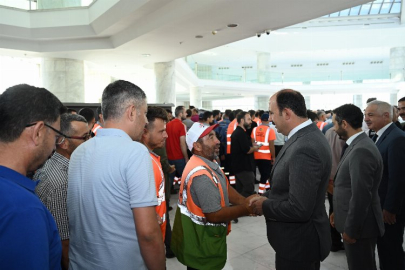 Konya'da Büyükşehir çalışanları bayram dönüşü bayramlaştı