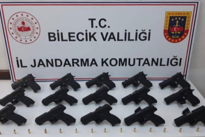 Bilecik Bozüyük'te ruhsatsız tabancalara el konuldu